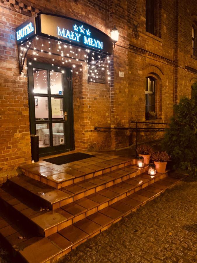 Hotel Maly Mlyn Stargard Szczeciński Екстериор снимка